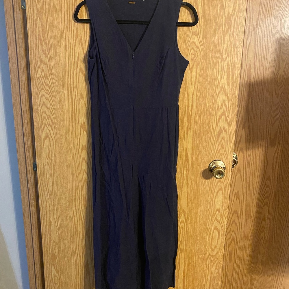 Tahari Blue V-Neck Jumpsuit with Fitted Silhouette